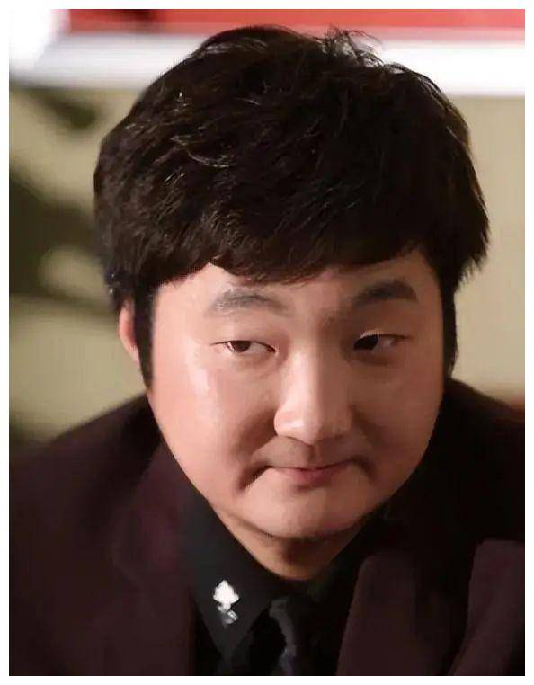 与董洁激吻10年后,现在的王大治怎么样了?_苗圃_袁泉_因为