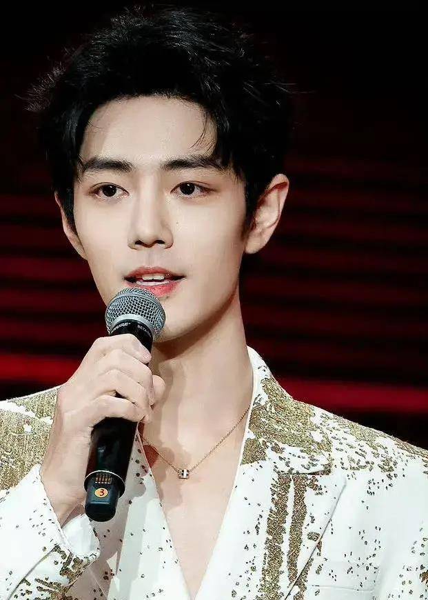 17娱乐瓜:热巴龚俊肖战李现唐嫣罗云熙朱一龙李沁谭松韵田嘉瑞_时尚