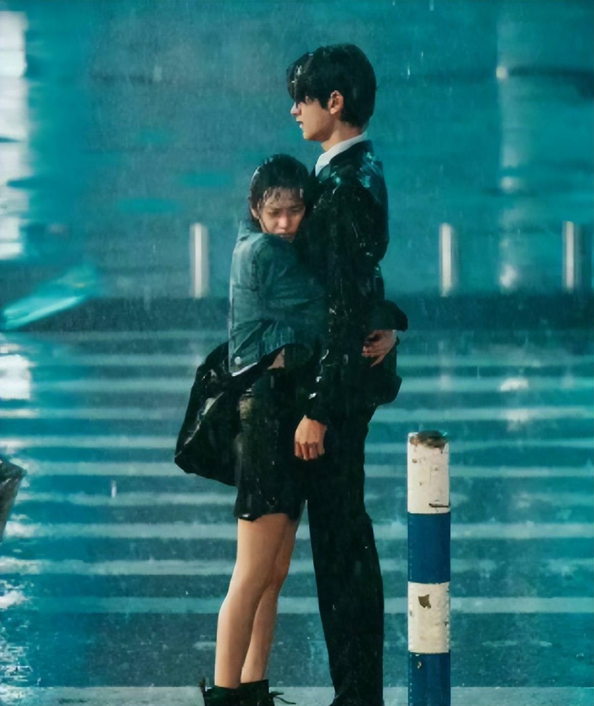 《脱轨》明明能成为神剧,却一点也不火,这可怪不了刘浩存!