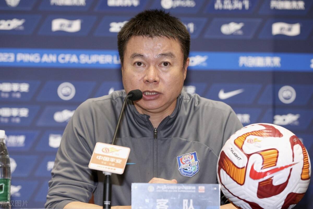 津门虎本土前锋位置将迎来一条大鱼,曾是联赛mvp,效力过豪门_于根伟