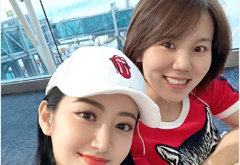 张继科复出了,与小孩合影显苍老,负面新闻,是他挥之不去的困扰_景甜