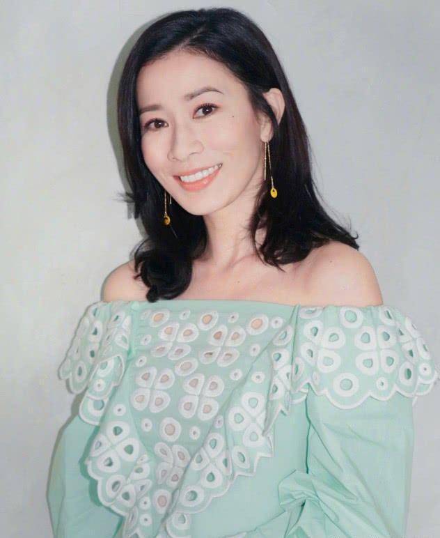 同居四年后分手,佘诗曼拿下"三料视后",他却只能演烂片养四娃_母亲