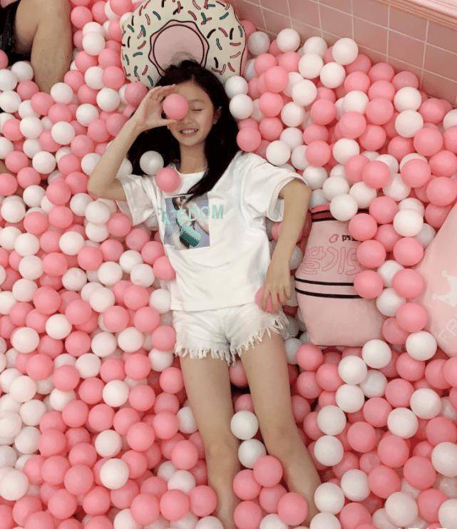 裴佳欣_造型_感觉