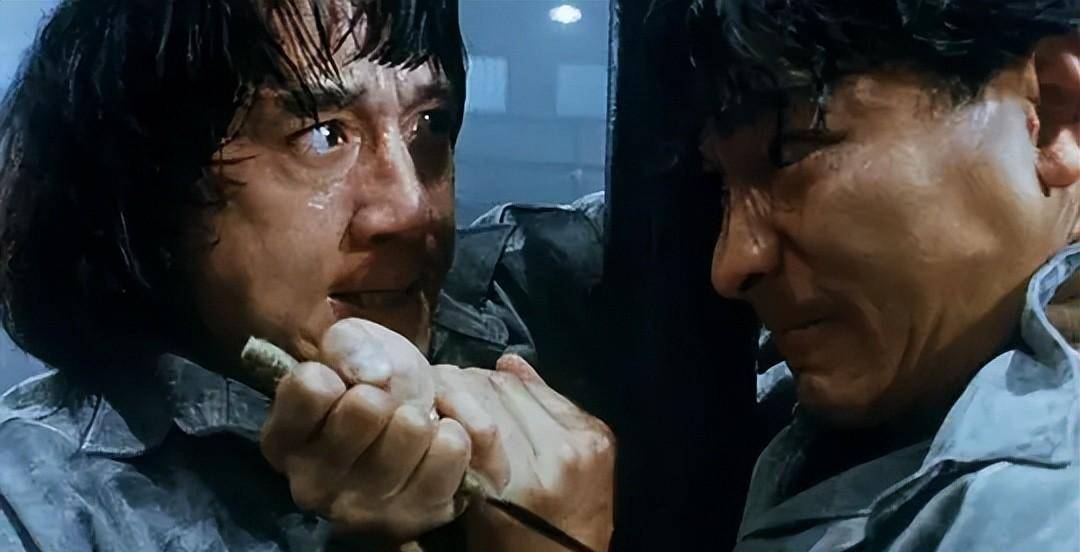 深陷台湾省三大血案,被砍七刀后回敬14刀_成龙_邹文怀_邵氏