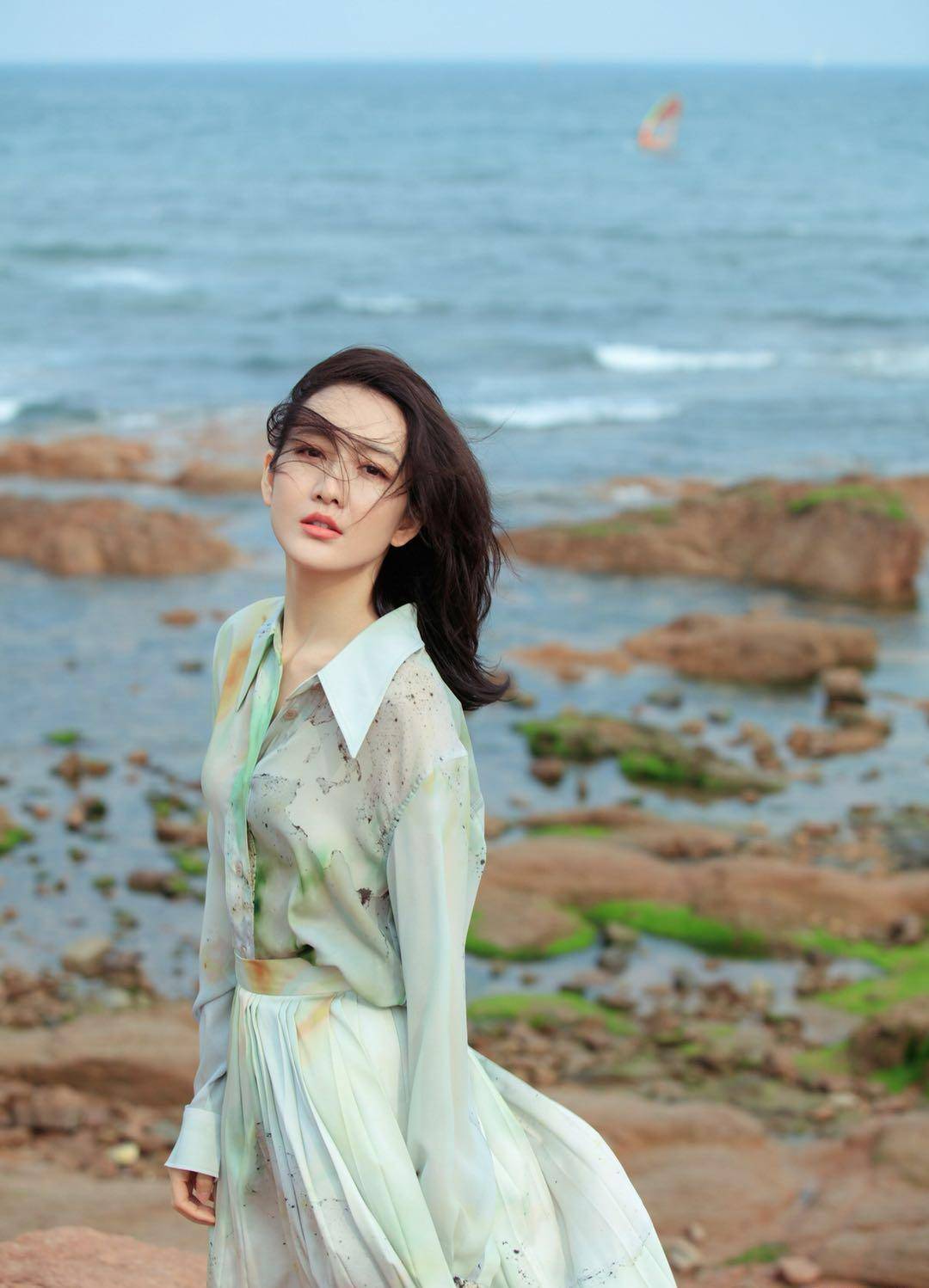 王鸥夏季穿搭值得解析,约会的时候穿很给面哟_的设计_look_风格