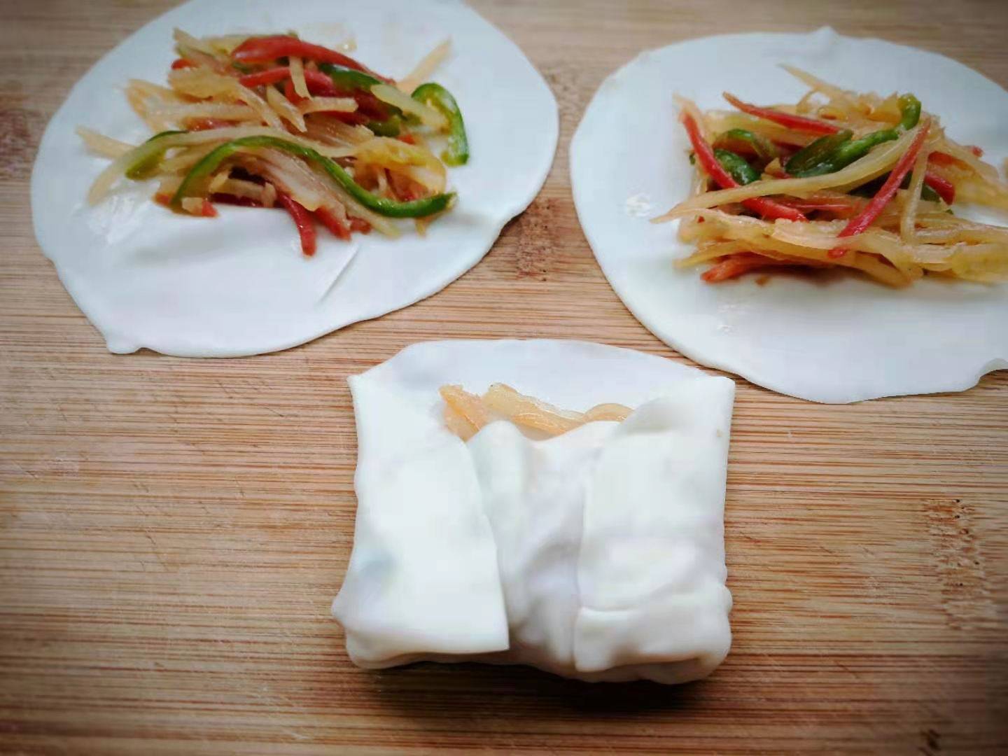 4种饺子皮花样吃法,学会了春节在家做,当早餐比饺子还好吃