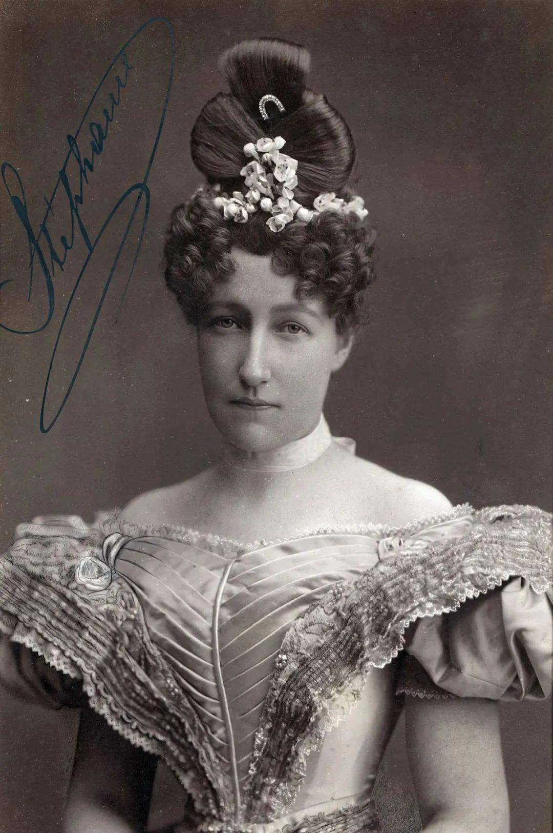 鲁道夫:奥匈帝国皇太子,茜茜公主的独子,前途大好的他为何自杀_弗兰茨