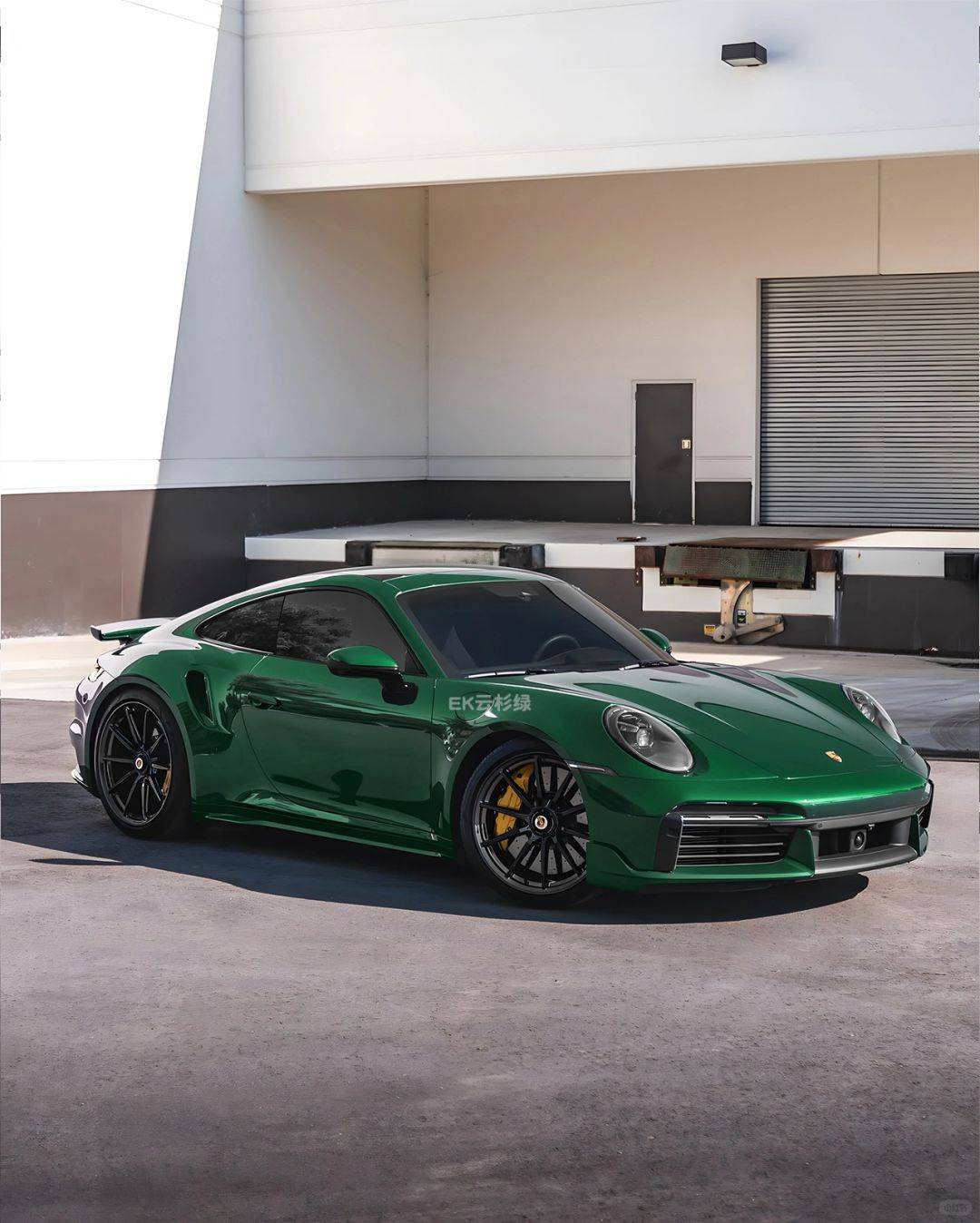 保时捷ek改色膜云杉绿,也忒忒好看了叭!_搜狐汽车_搜狐网