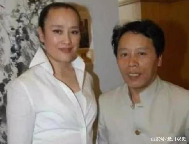 当时索宝莉一个在维也纳的朋友打电话给她,想让索宝莉也到维也纳去