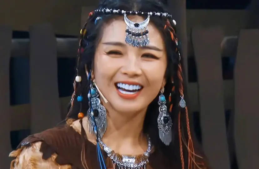 刘涛上节目大笑露出一口烤瓷牙发蓝光引争议