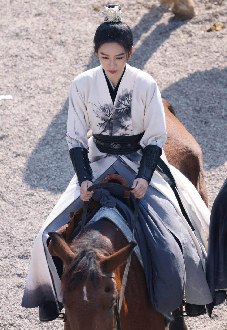 刘学义,田曦薇等路透照出炉,有人甜美,有人仙气_造型_男装_侯明昊