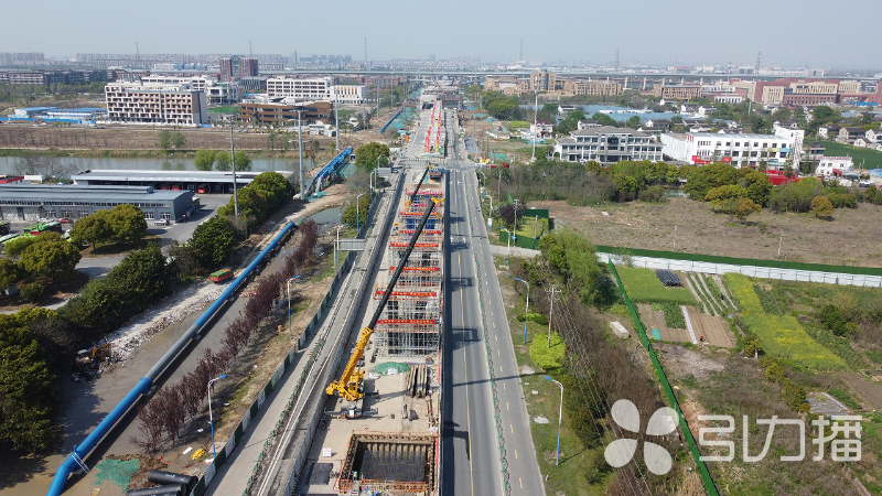 位于昆山境内的黄浦江路南段改扩建工程,起于现状中环东线高架落地段