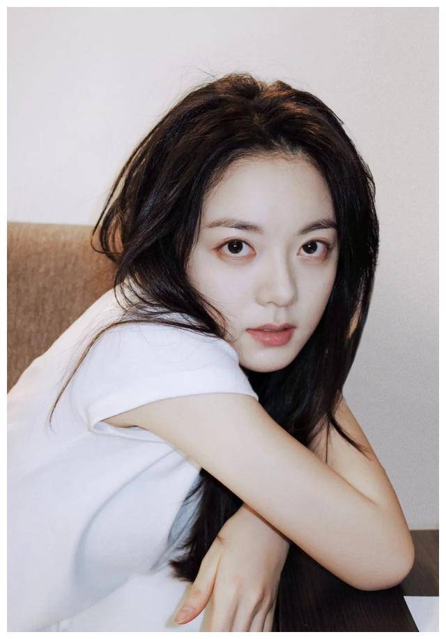 00后四美引爆热搜,包上恩,王影璐闯入视野,赵今麦知名度最高_胡连