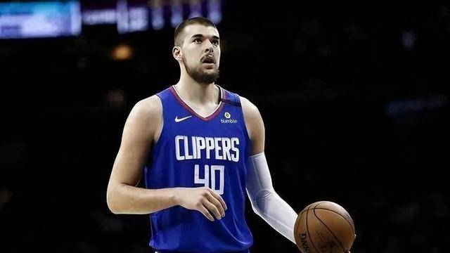 赢球却羡慕快船,更衣室盛赞一人,曾被白菜价送走_巴茨_比赛_进攻