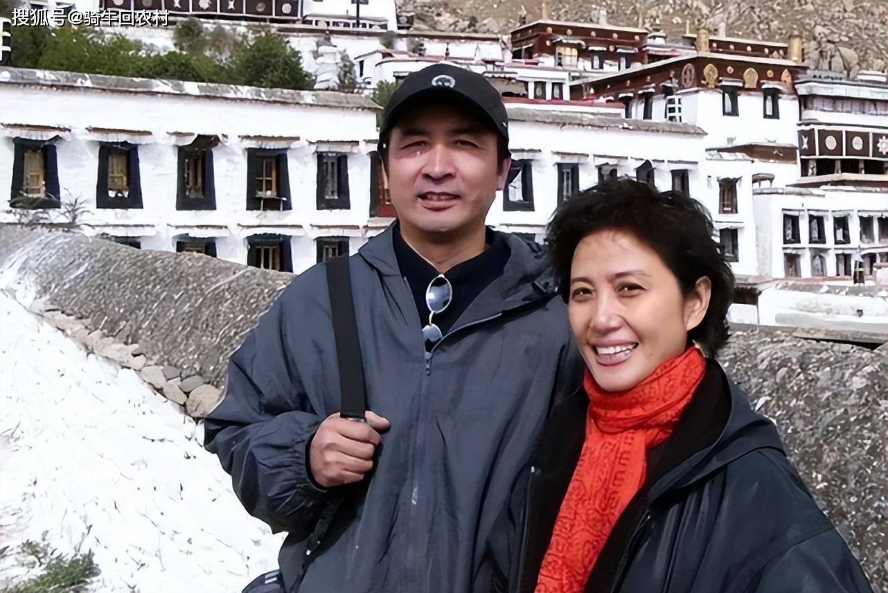 "枣花"吴玉华:不愿丁克与丈夫离婚,二婚嫁画家后,儿女双全圆梦_妹妹