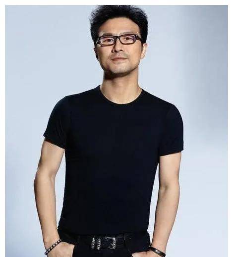 汪峰与陈露:娱乐圈的风波揭秘,真实面貌暴露_故事_张华_事件