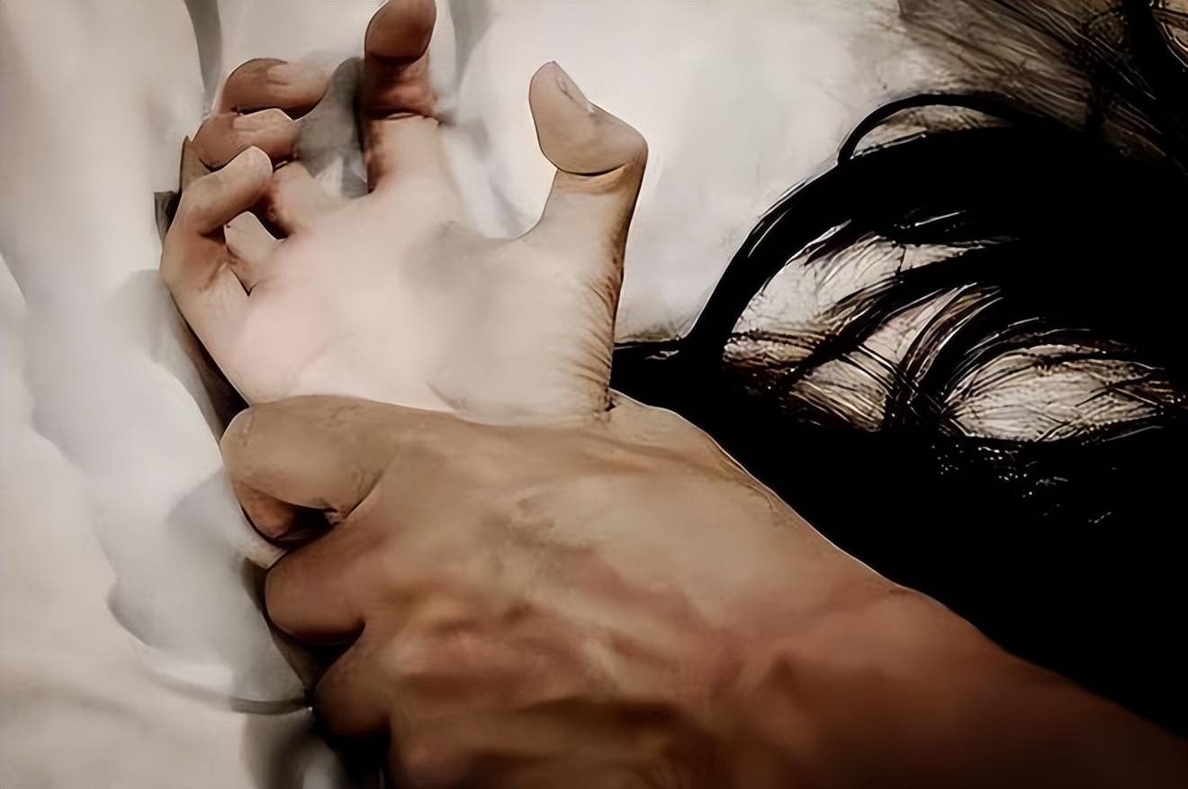 女子拒绝行房,捣压丈夫颈部致死案存疑:女子曾做假口供_张彬_案件