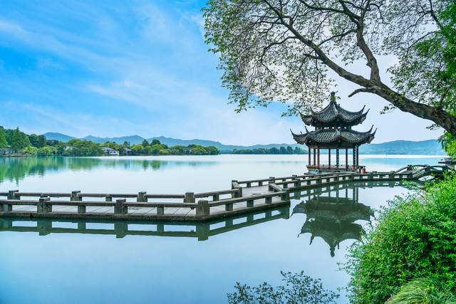 探秘杭州:五日游行程全解析,玩遍西湖美景_九溪烟树_雷峰塔_凉亭