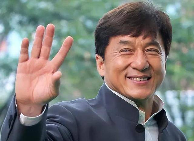 谢霆锋的手,赵丽颖的血栓,纵使万丈光芒,背后却尽是心酸!