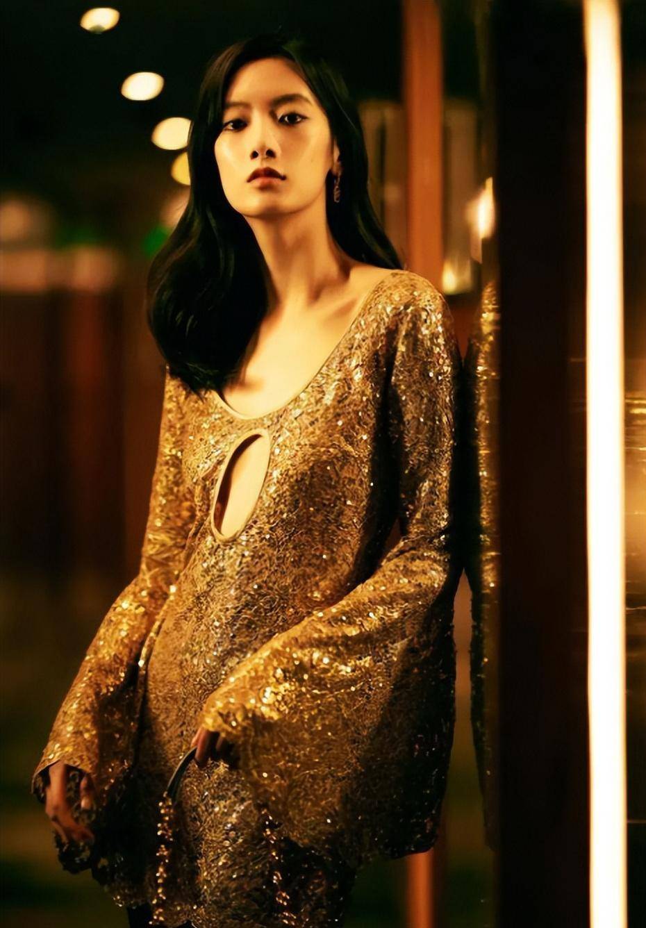 引发新篇章奚梦瑶的低价二手交易事件,不仅仅是一次简单的物品交易,更