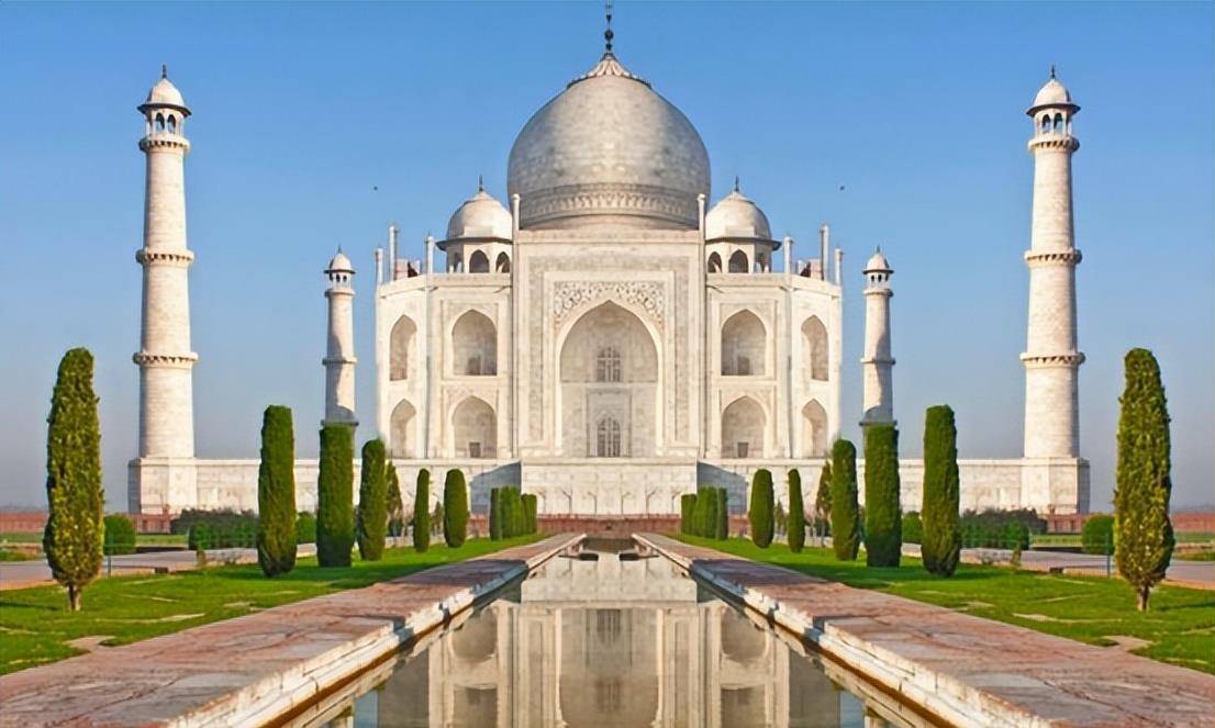 而今天我们要聊一聊印度泰姬陵背后的凄美故事
