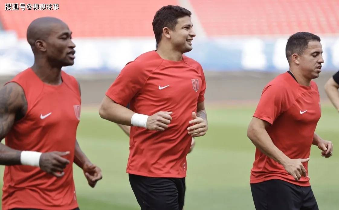 上海海港8:3中超升班马;海牛6:0大胜;成都2:2战平徐正源母校_蓉城