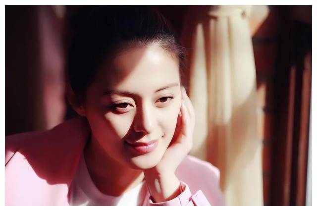 亲闺女",演40多次女主不红,性格使然还是导演不捧_王力可_演艺_宁静