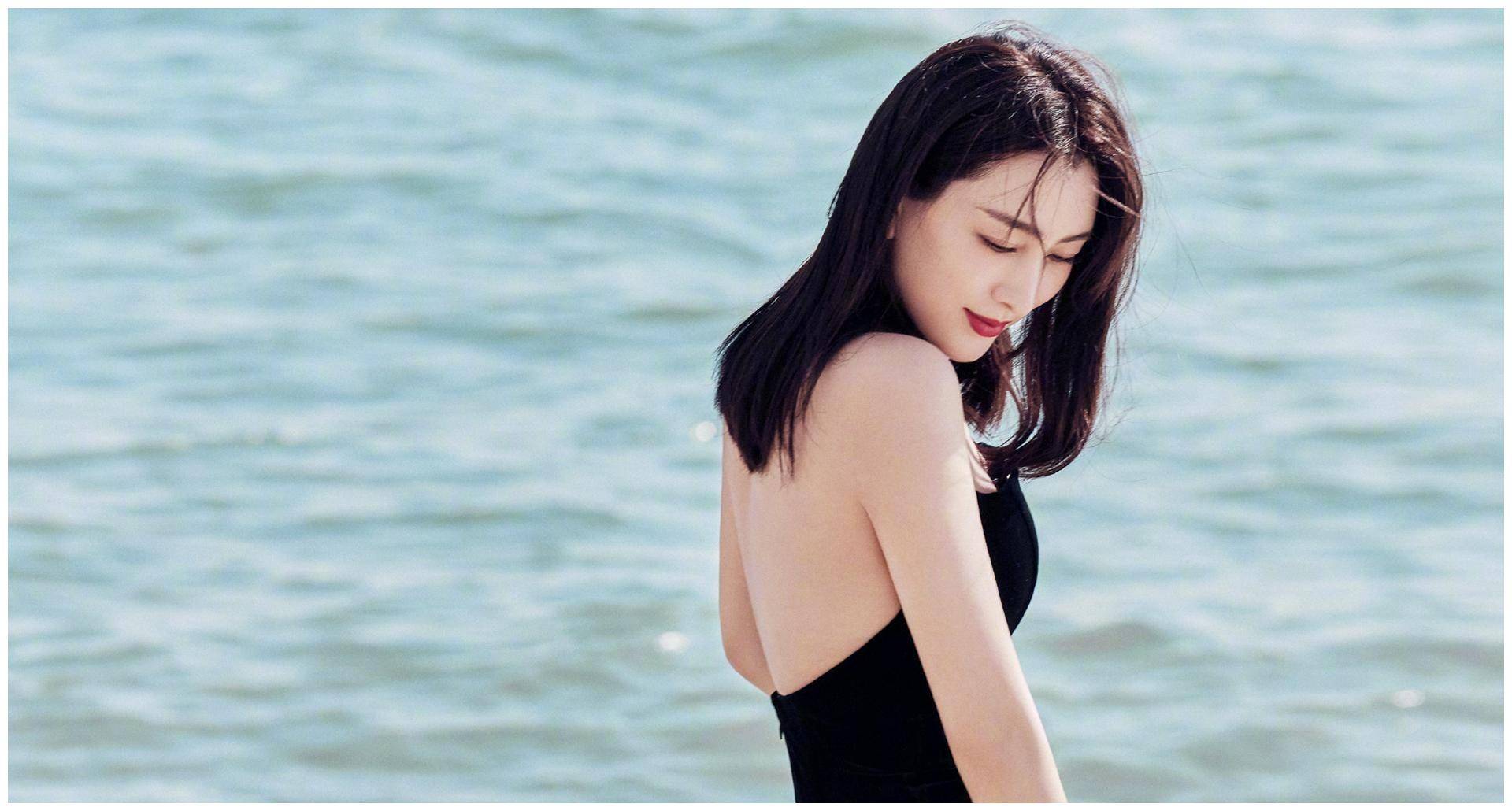 首先,就不得不提到她的年龄了,和那些娱乐圈的明星不一样,马苏在年龄