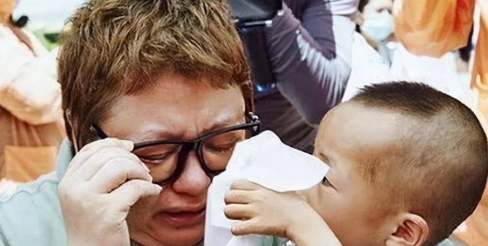 潘子灏_父母_奶奶