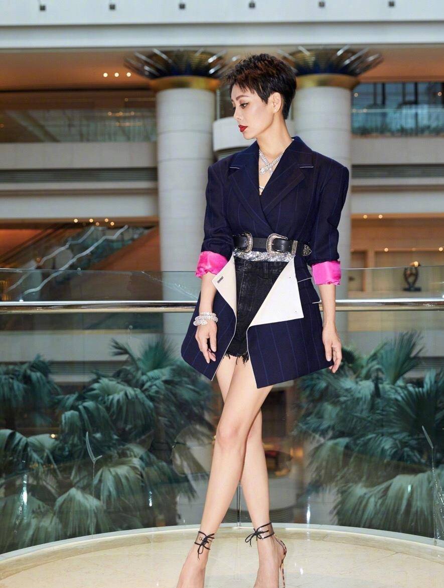 老戏骨宁静开始走流量路线,营销炒作太频繁,导致口碑大受影响_时尚