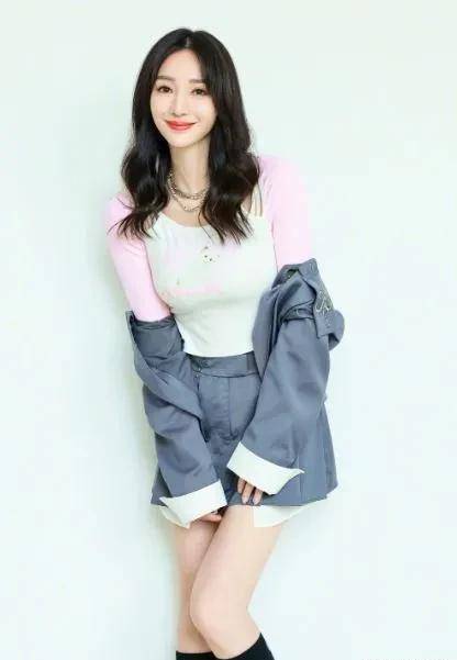 女神柳岩42岁单身未婚!被问生理需求如何解决?