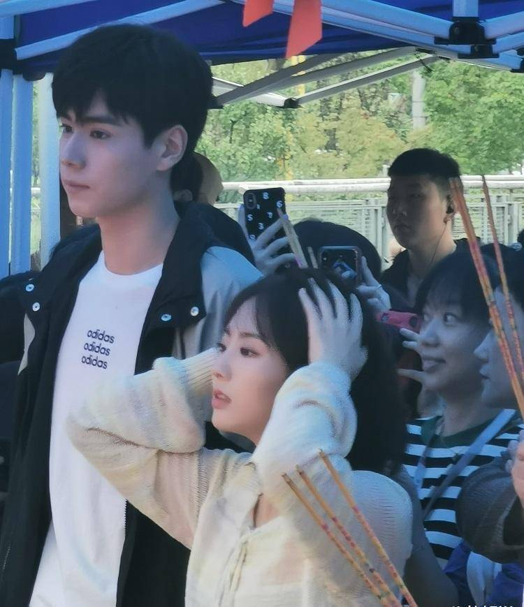 还没播,胡一天又有新剧开机,女主角身高差距太大了_作品_邢菲_资_资源