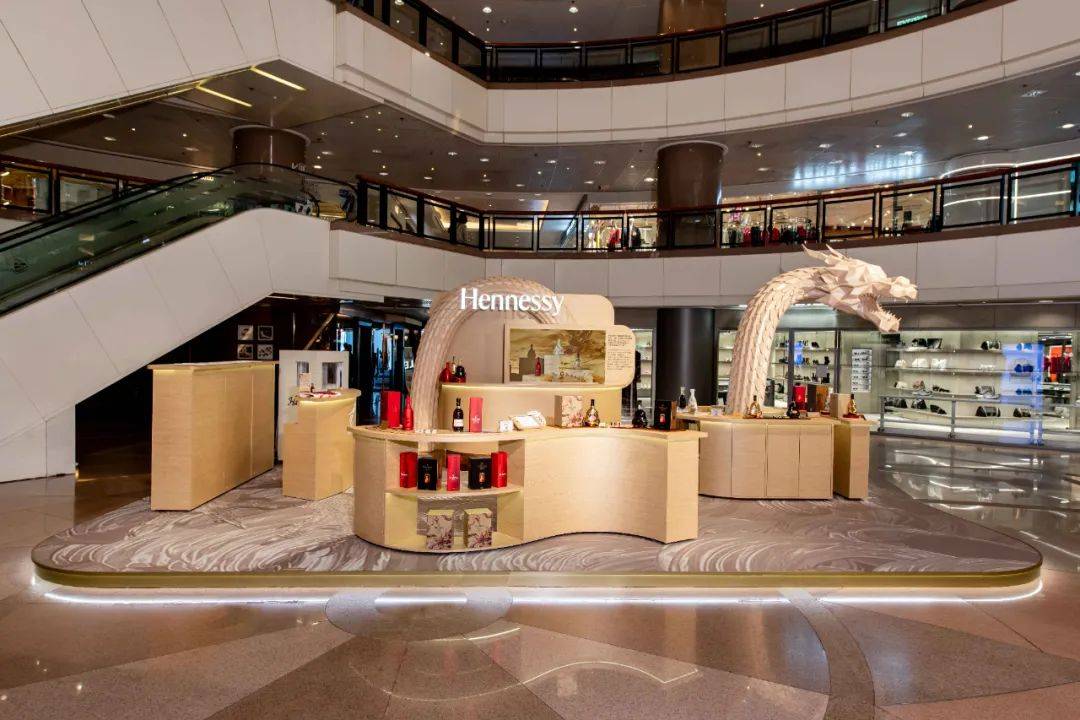 这家澳门网红酒店由扎哈·哈迪德建筑事务所设计.