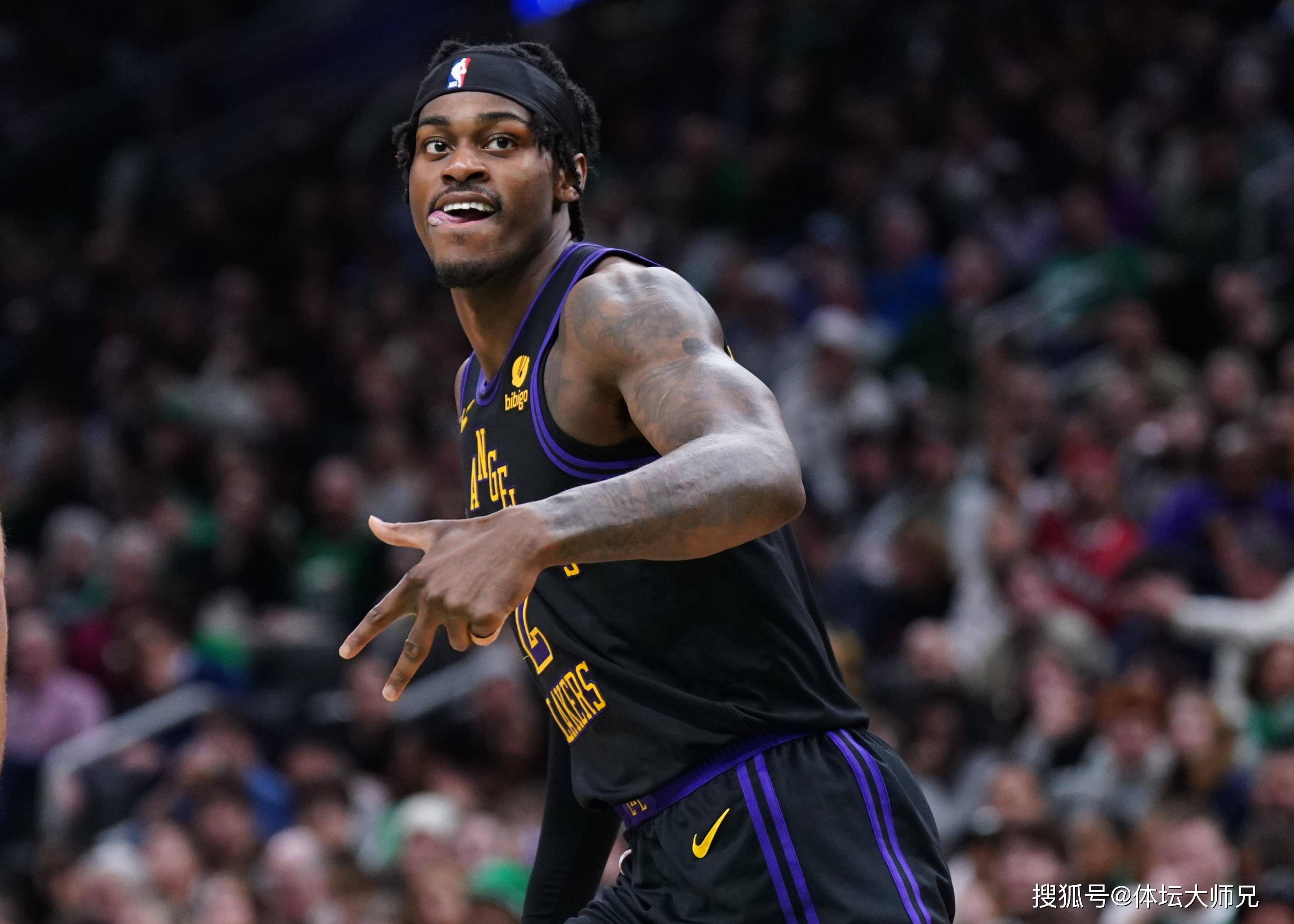 nba早知道:范德比尔特可能会赛季报销 经纪人澄清詹姆斯交易传闻
