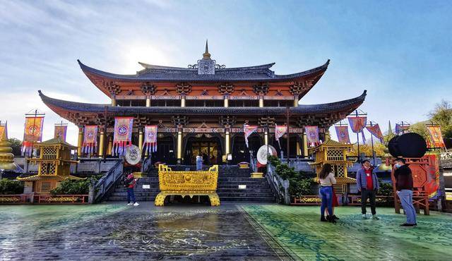 如今复原的古大理国皇宫不过相比于中原王朝的世家大族,高氏能够在