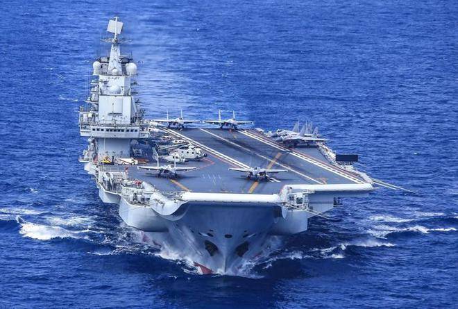 重出江湖,解放军装备的首艘航母,辽宁舰还能服役多长时间?