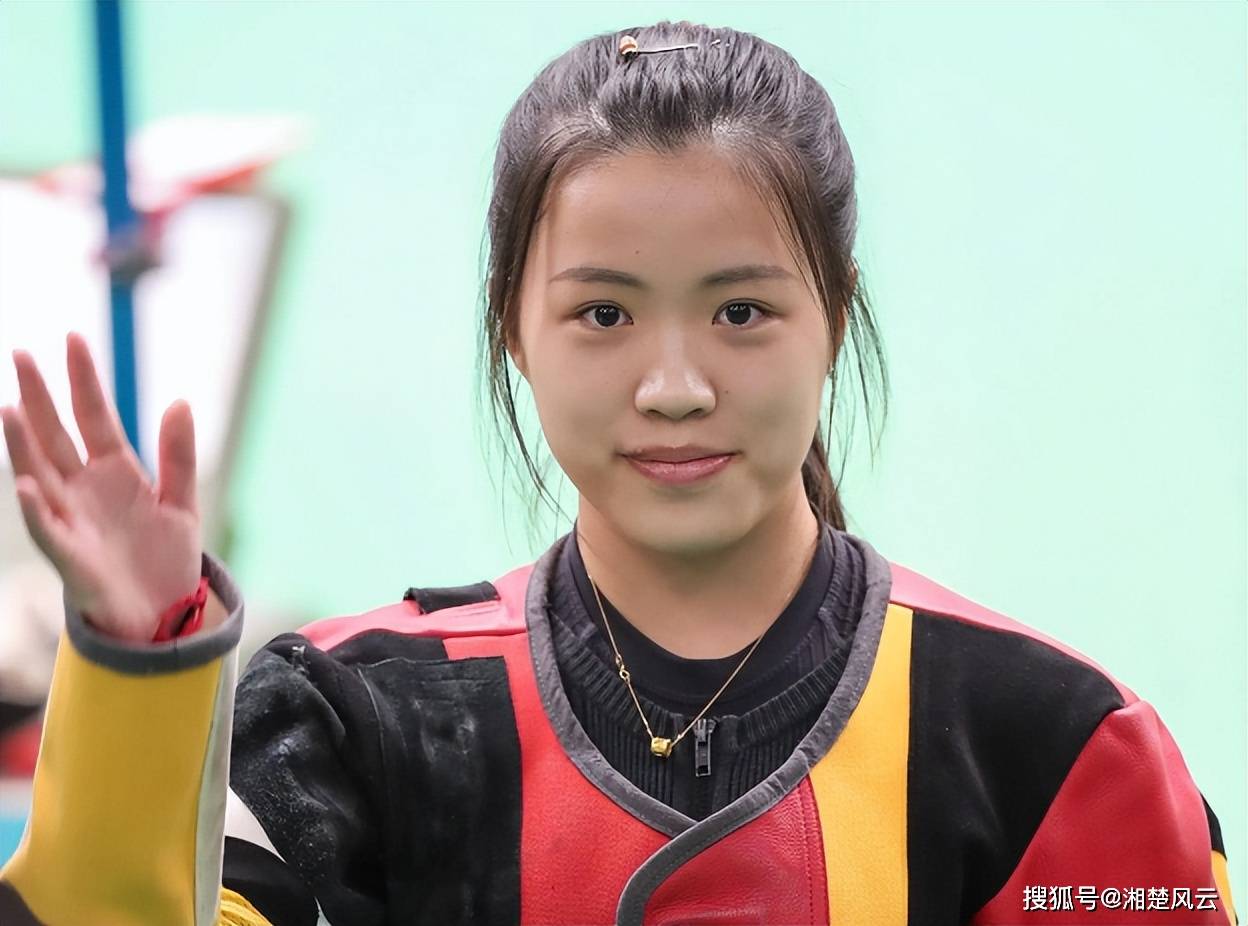 杨倩在东京奥运会夺得女子10米气步枪金牌,射击10米气步枪混合团体