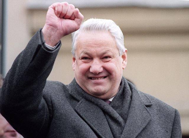 直接颁发一部法律保护叶利钦家族特权_国家_利益_政权