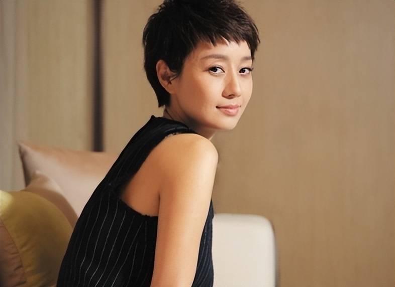 26岁出演还珠格格里的紫薇,14年后演前半生里的罗子君_马伊琍_林心如