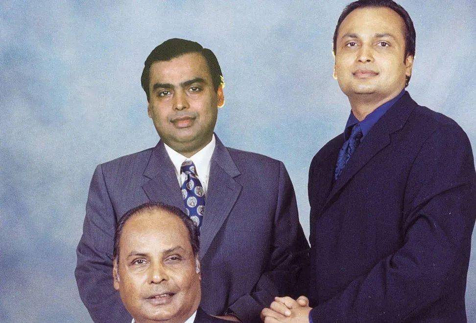 印度首富:兄弟反目,老婆孩子极尽奢华,买下英国5.1亿庄园避难