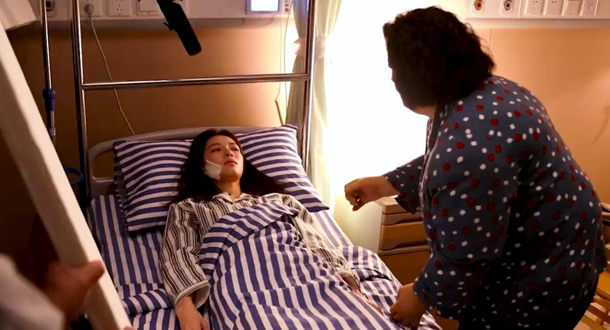 电视剧特效新高度!为何钟楚曦演绎残疾人?