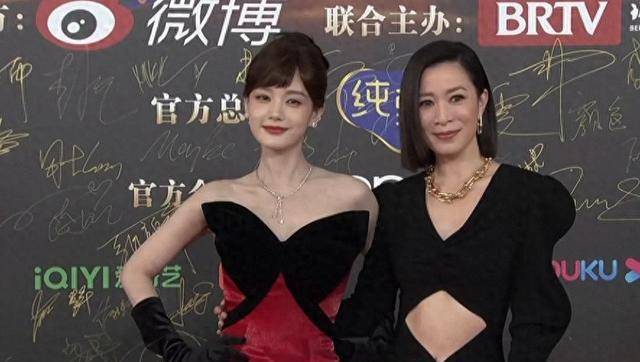 亮点在于《仙剑3》三位女主角杨幂,刘诗诗,颜妍再次同台.