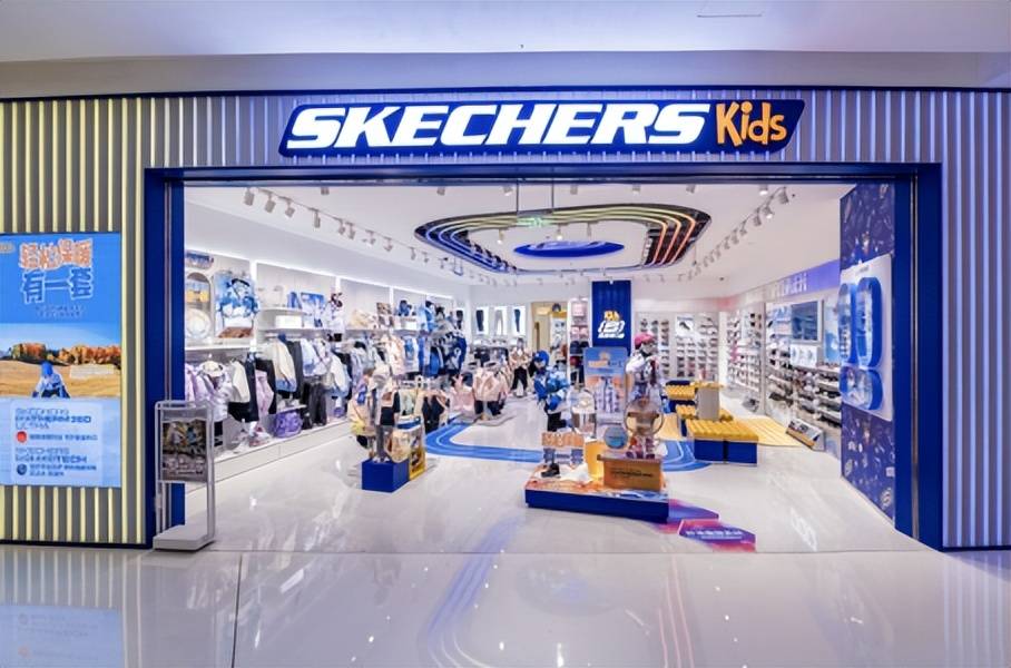 80亿美元 斯凯奇2023财年全球销售额再创新高,中国业务双位数增长