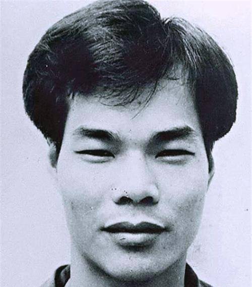 1亿6000万港元而被捕,在监狱中,张子强认识了叶继欢的头号干将陈智浩