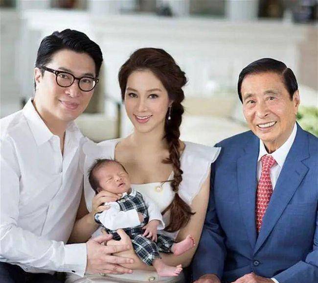 "千亿阔太"徐子淇:生长孙奖10亿,8年生4胎成功晋升娘