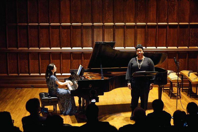 国际著名钢琴家王宸与上海爱乐乐团首次演出 钢琴协奏曲《茉莉花》