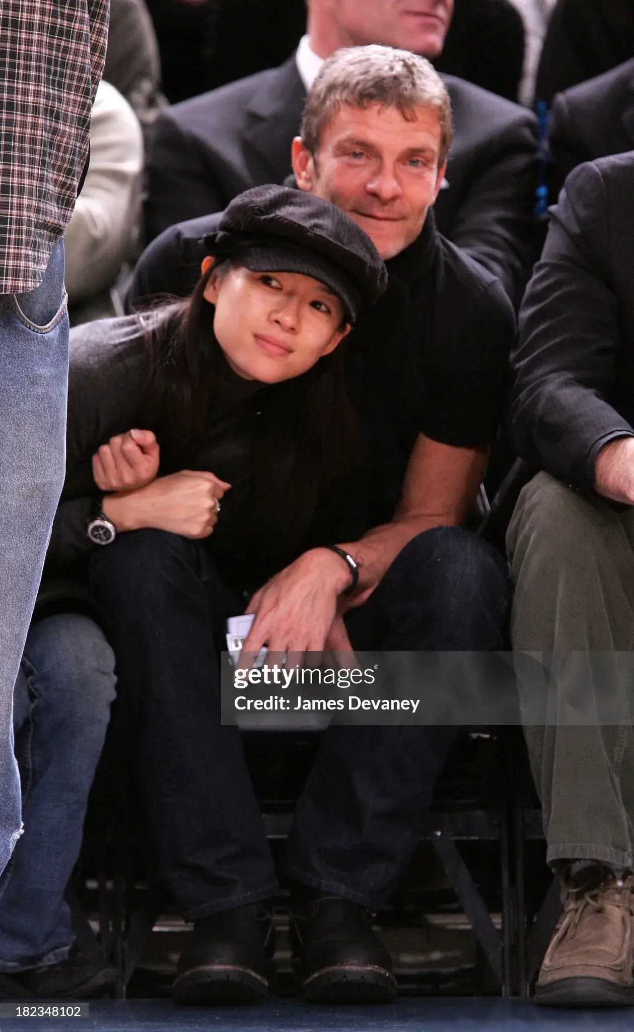 章子怡2007年1月与时任男友vivi nevo在纽约观看篮_人生_事业_感情