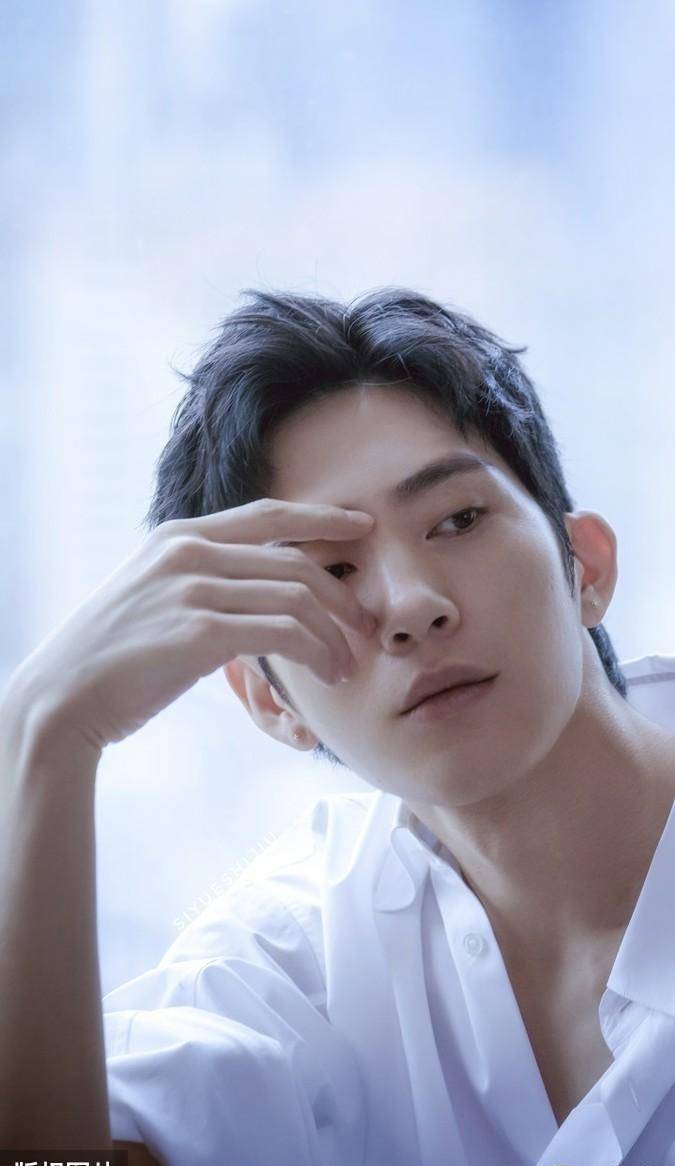 井柏然这十多年来,马天宇也参演了几十部影视剧,但都没有太大的水花.