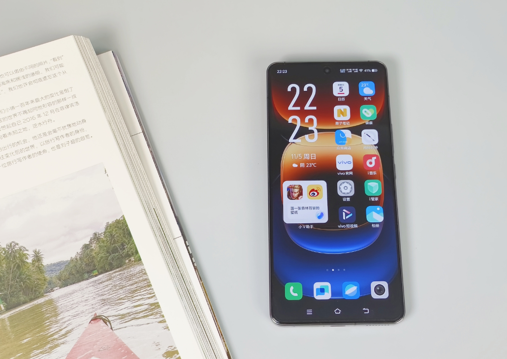 iqoo终于妥协?骁龙8gen3 100倍变焦低至3559元,120w