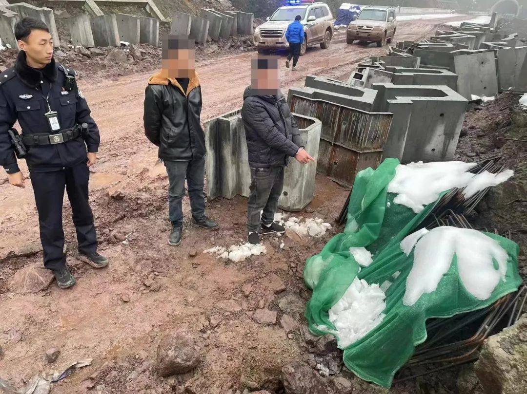 四川凉山:男子为筹"过年钱"盗窃620公斤钢材_雷波县_工地_公安局